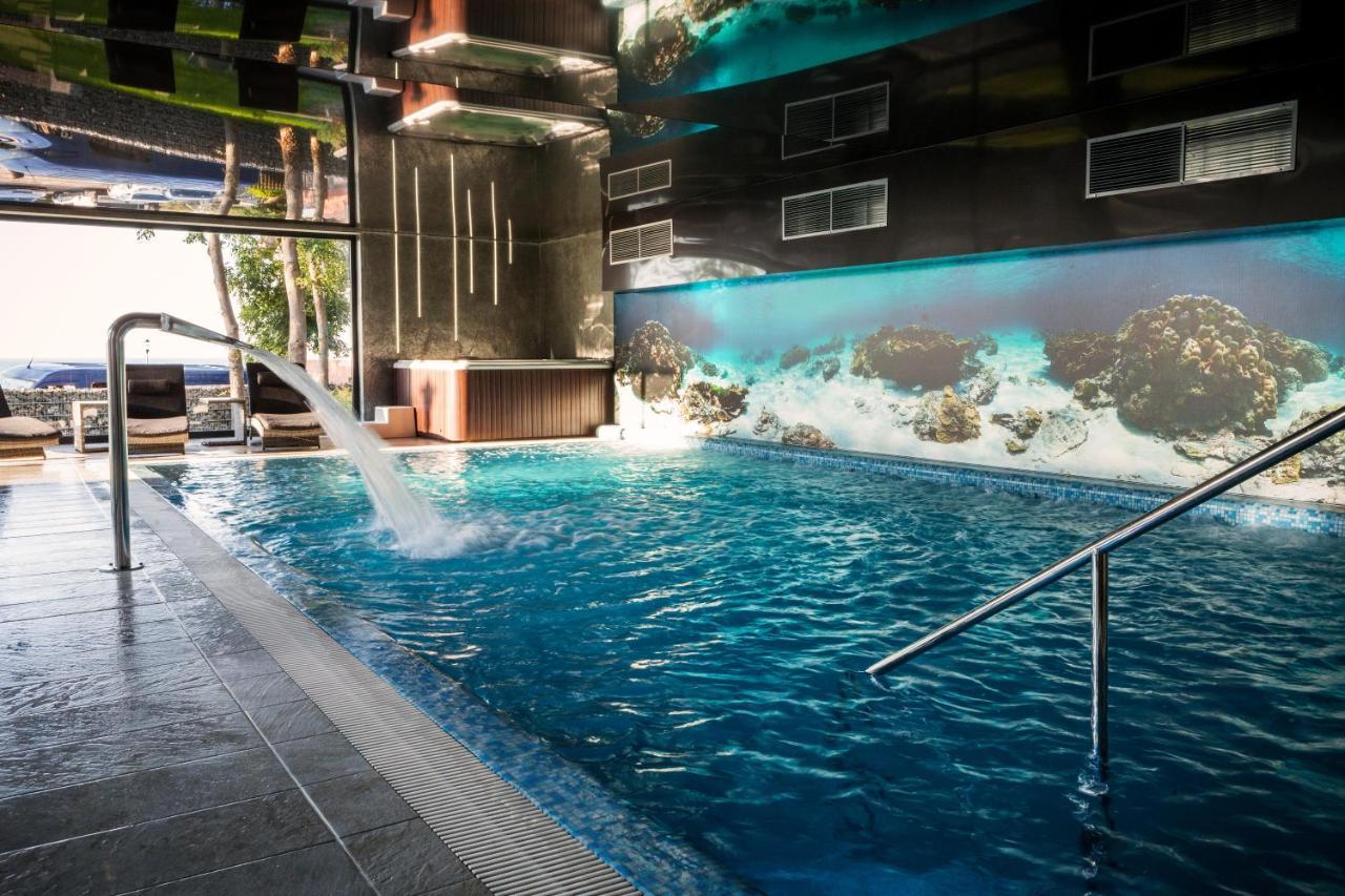 Max Health Resort Spa ウストロニエ・モルスキエ エクステリア 写真