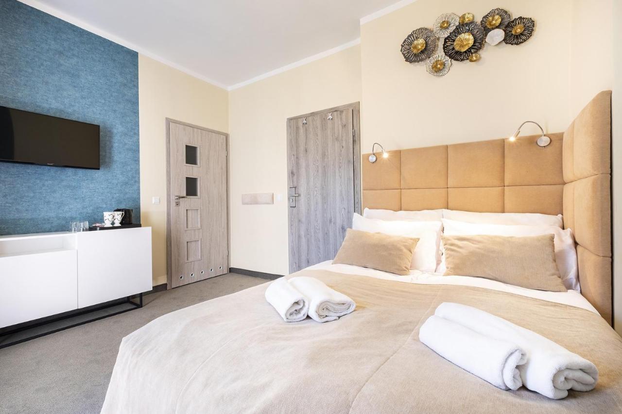 Max Health Resort Spa ウストロニエ・モルスキエ エクステリア 写真